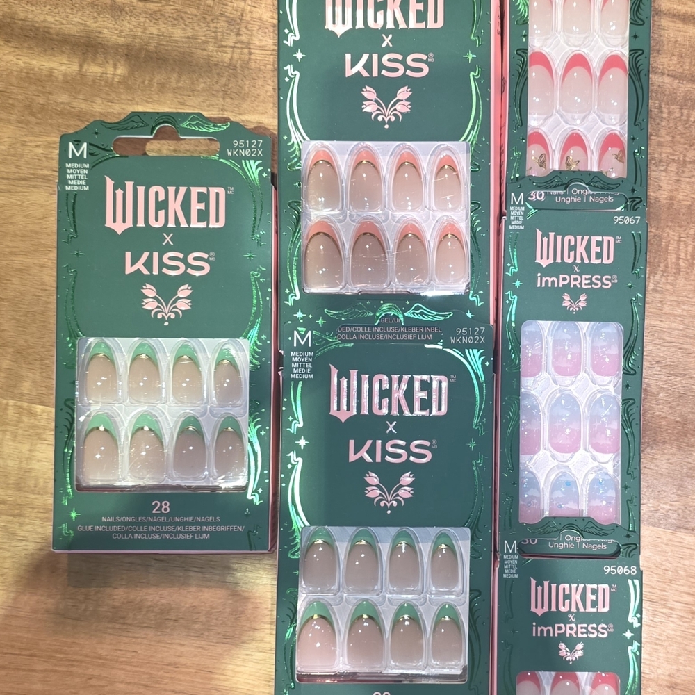 Kiss Wicked x imPRESS Press-On Nails - Pink and White